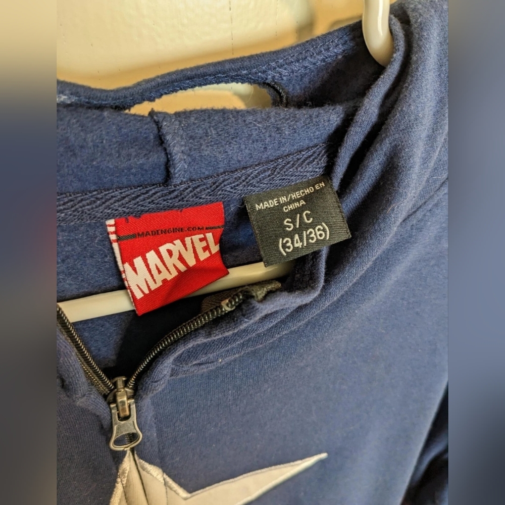 Captain America Zip-Up Hoodie With Mask - Picture 2 of 5